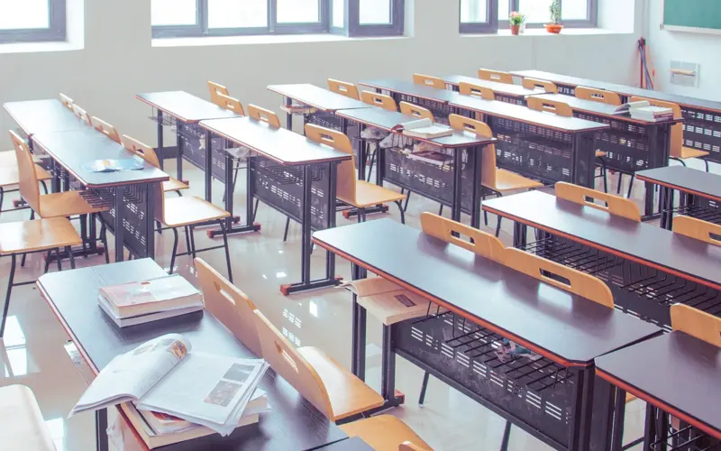 Empty classroom for learning the Arabic language