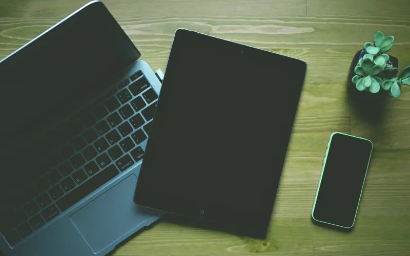 Laptop, tablet, and phone for learning Arabic online