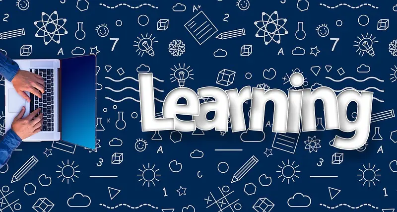 Apprentissage en ligne avec tableau interactif bleu
