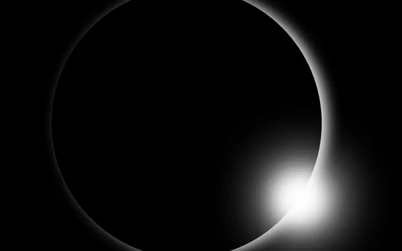 Solar eclipse illustrating signs of the Day of Judgment