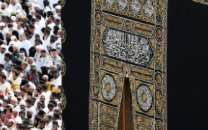 Muslim pilgrims performing tawaf around the Kaaba in Makkah in a peaceful spiritual atmosphere