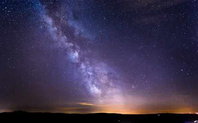 Ciel étoilé pendant la nuit du destin