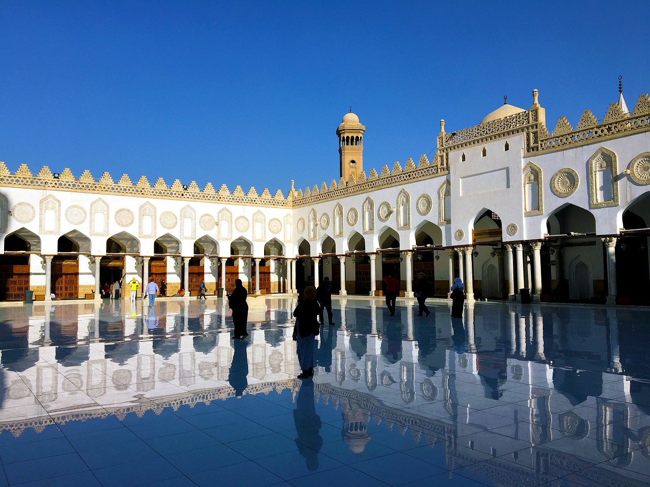 Al Azhar Mosque: Egypt's Historic Center of Islamic Learning
