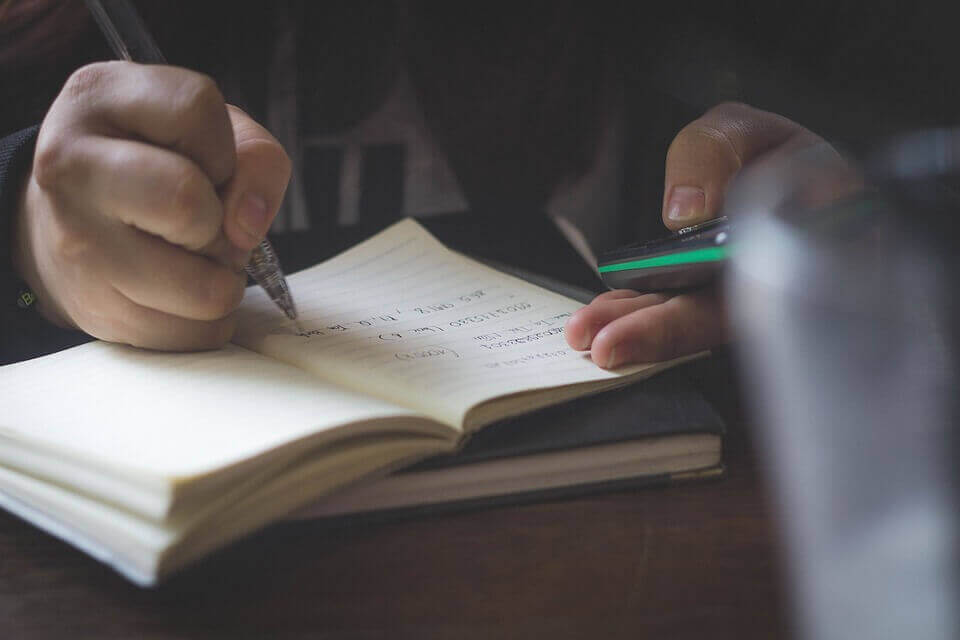 Comparing Literary Arabic and Regional Dialects: A Deep Dive into Linguistic Variations